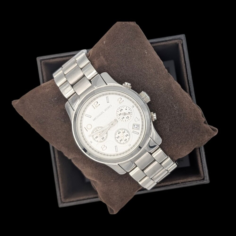 Michael Kors MK5076 Runway Chronograph Silver Ladies Watch